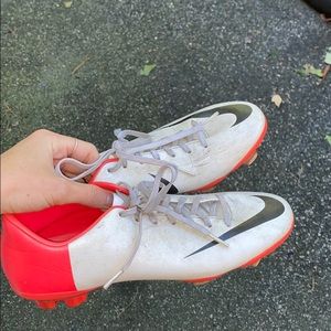 nike women’s cleats